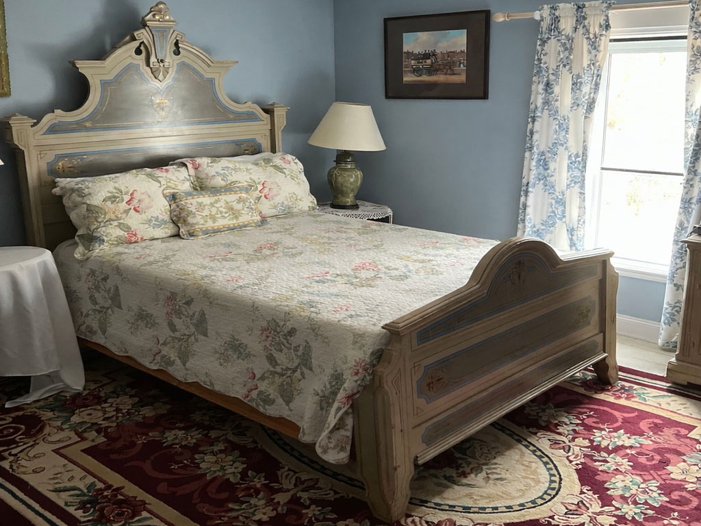 Room 5 at Hillsdale House Inn